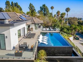 3240 Piragua St, Carlsbad CA 92009