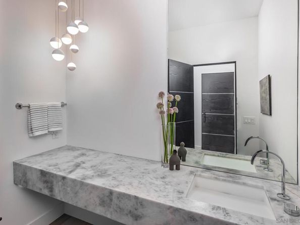 3240 Piragua St, Carlsbad CA 92009