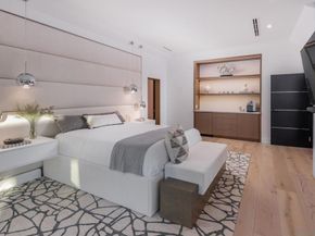 3240 Piragua St, Carlsbad CA 92009