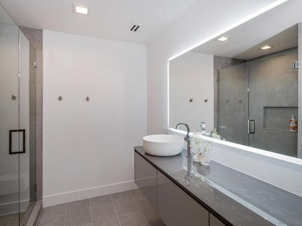 3240 Piragua St, Carlsbad CA 92009