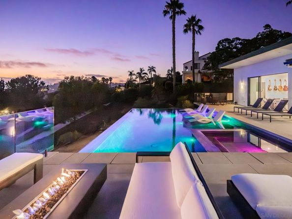 3240 Piragua St, Carlsbad CA 92009