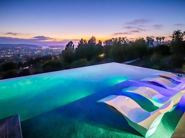 3240 Piragua St, Carlsbad CA 92009