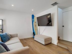 4053 55 Jewell St, San Diego CA 92109