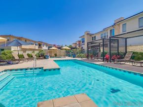 16750 Coyote Bush Drive 31, San Diego CA 92127