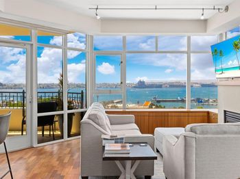 700 W Harbor