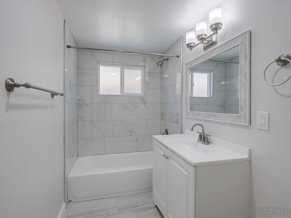 2609 2611 Montclair St, San Diego CA 92104