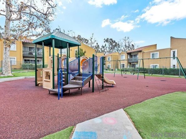 17185 W Bernardo Dr 203, San Diego CA 92127