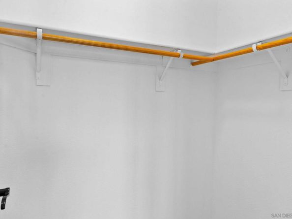 5527 Alexandrine Ct, Oceanside CA 92057