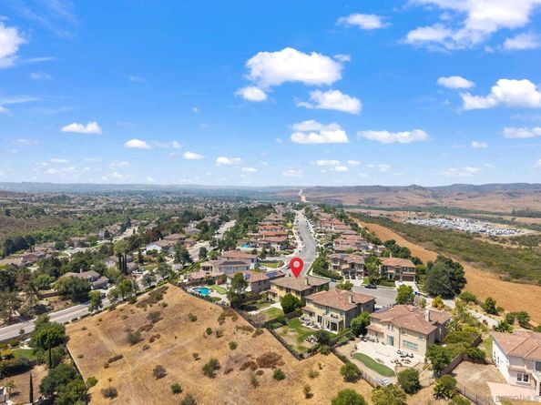 5527 Alexandrine Ct, Oceanside CA 92057