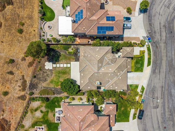 5527 Alexandrine Ct, Oceanside CA 92057