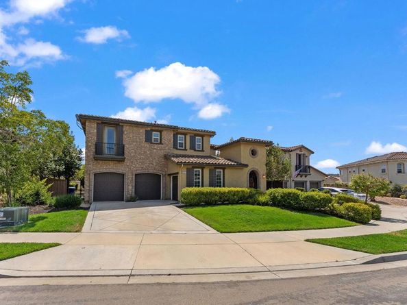 5527 Alexandrine Ct, Oceanside CA 92057