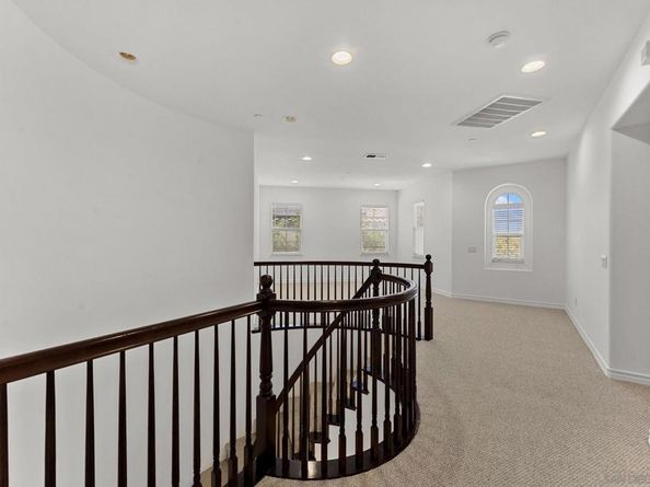 5527 Alexandrine Ct, Oceanside CA 92057