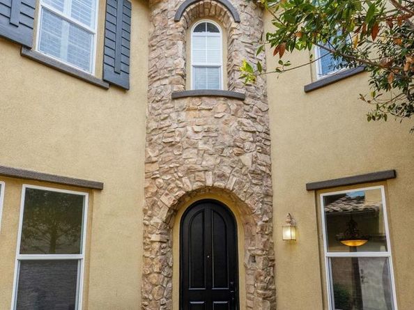 5527 Alexandrine Ct, Oceanside CA 92057