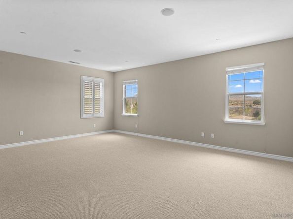 5527 Alexandrine Ct, Oceanside CA 92057