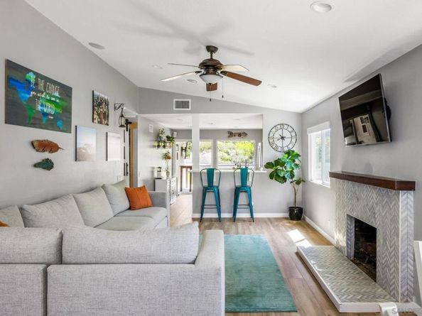 22642 Via Santiago, Mission Viejo CA 92691