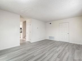 1415 17 Flag Ln, El Cajon CA 92021