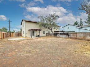 1415 17 Flag Ln, El Cajon CA 92021