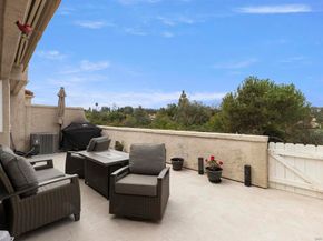 15945 Avenida Villaha 32, San Diego CA 92128