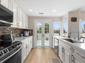 15945 Avenida Villaha 32, San Diego CA 92128