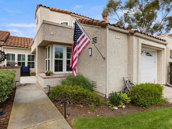 15945 Avenida Villaha 32, San Diego CA 92128