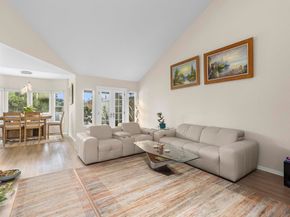 15945 Avenida Villaha 32, San Diego CA 92128