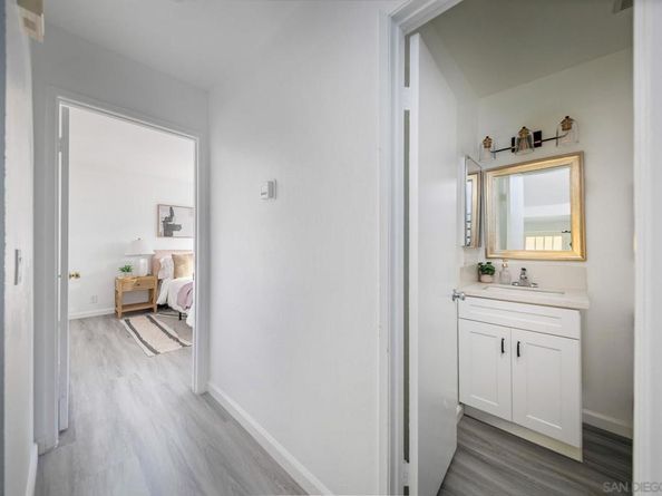 7325 Alicante Rd A, Carlsbad CA 92009