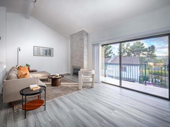 7325 Alicante Rd A, Carlsbad CA 92009