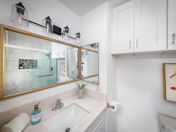 7325 Alicante Rd A, Carlsbad CA 92009