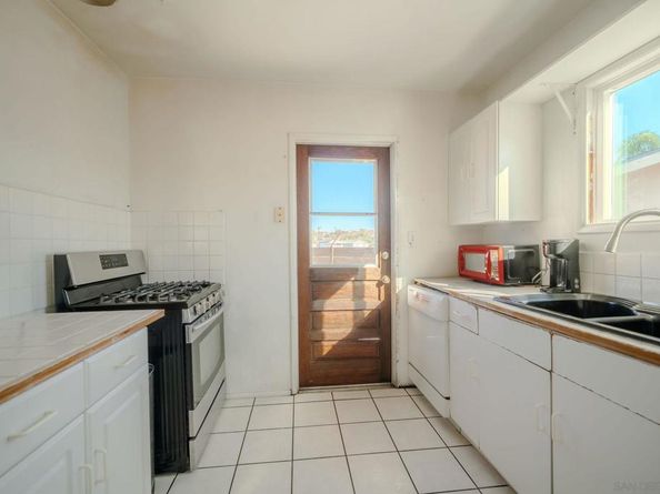 2361 Calle Tortuosa, San Diego CA 92139