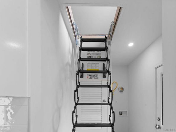 503 Rosemont St, La Jolla CA 92037