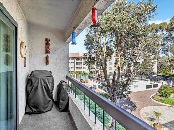 5745 Friars Rd. 104, San Diego CA 92110
