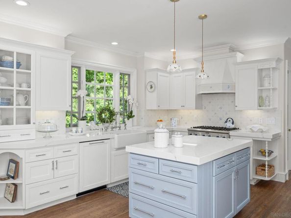 5618 Loma Verde Dr, Rancho Santa Fe CA 92067