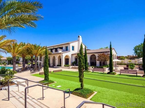 1390 SANTA VICTORIA Rd 6, Chula Vista CA 91913