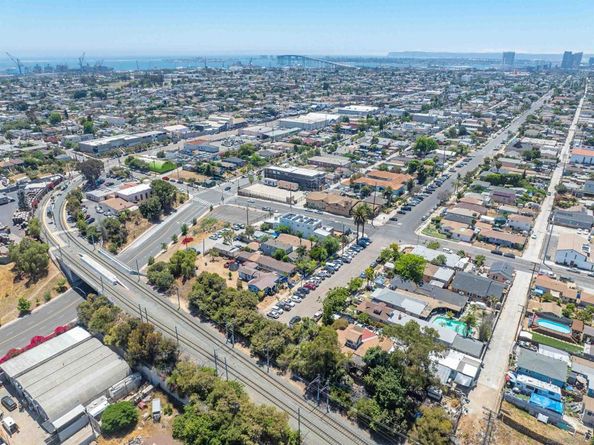 3209 L Street, San Diego CA 92102