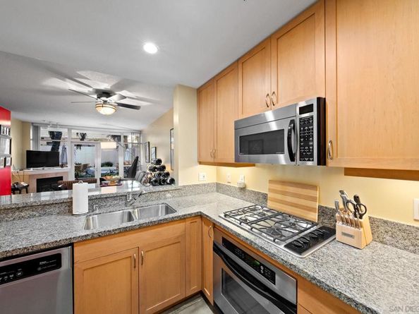 850 Beech St 214, San Diego CA 92101