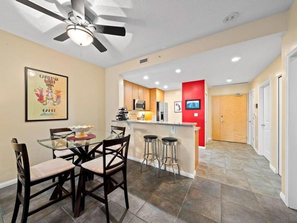 850 Beech St 214, San Diego CA 92101