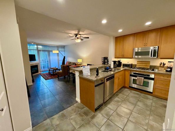 850 Beech St 214, San Diego CA 92101