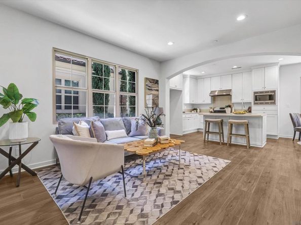 71 Kestrel, Irvine CA 92618