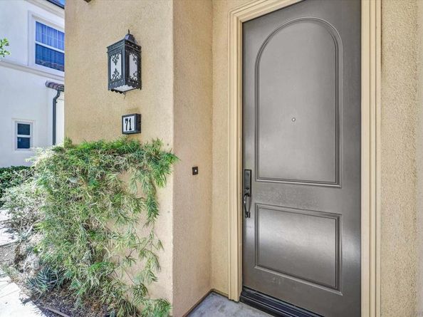 71 Kestrel, Irvine CA 92618