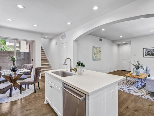 71 Kestrel, Irvine CA 92618