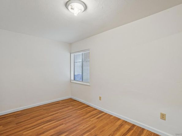 3535 Inez, San Diego CA 92106