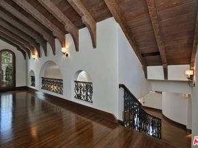 4352 Forman Avenue, Toluca Lake CA 91602