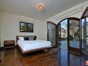 4352 Forman Avenue, Toluca Lake CA 91602