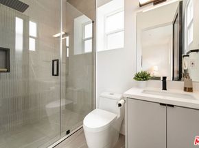 350 Mount Carmel Dr, Glendale CA 91206