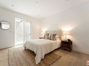 350 Mount Carmel Dr, Glendale CA 91206