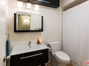 1262 S Barrington Avenue 102, Los Angeles CA 90025