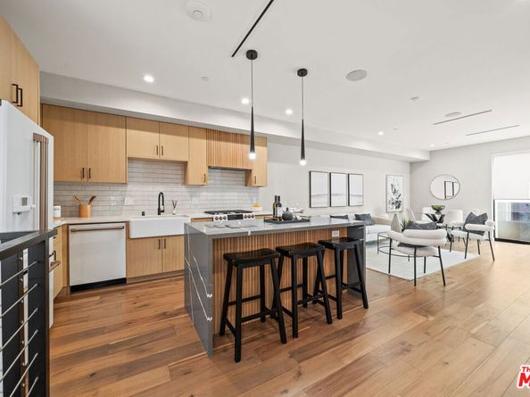 1327 N Fuller Avenue 7309, Los Angeles CA 90046