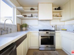 1411 Armadale Avenue, Los Angeles CA 90042