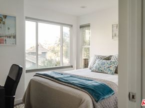 4110 Vanetta Place, Studio City CA 91604