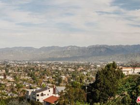 4110 Vanetta Place, Studio City CA 91604